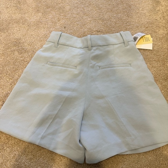 Wilfred Aritzia Effortless short 5” in heatwave blue size 0 NWT - Picture 4 of 4